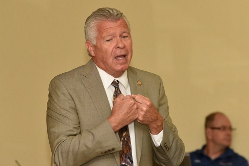 Bob Delaney speaking at the 2018 Special Forces Association convention held in June 2018 in El Paso, Texas. Photo by Brian Kanof of Chapter 9 SFA.