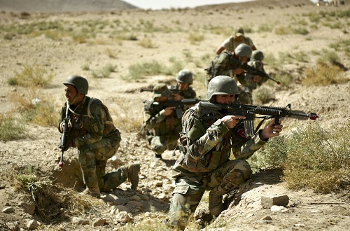 Afghan Commandos assigned to a Mobile Strike Kandak (MSK) conduct dismounted movement towards a training objective during the Cobra Strike Maneuver Course (CSMC) near Kabul. (Photo by MSG Felix Figueroa, NSOCC-A, Sep 2018).