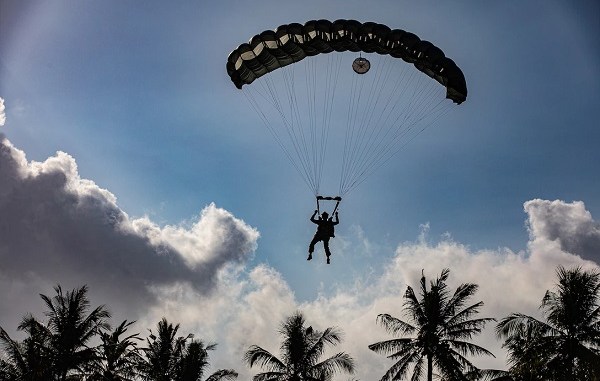 Special Forces Parachutist