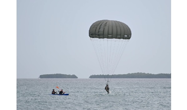 Water Parachute Jump 2023 Best Combat Dive Team Competition